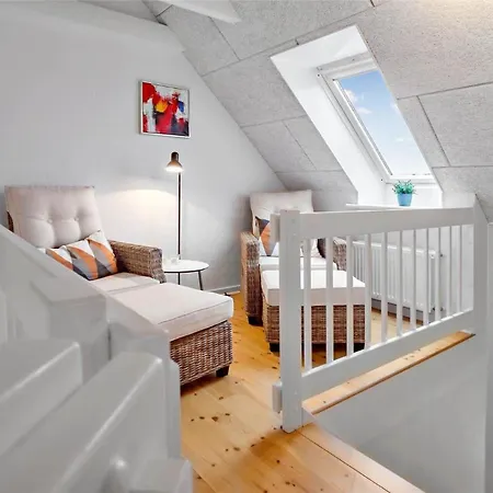 M169-vaeggerlose-alperosevej-2-e *