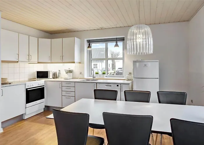 Nyaraló M169-vaeggerlose-alperosevej-2-e Bøtø By