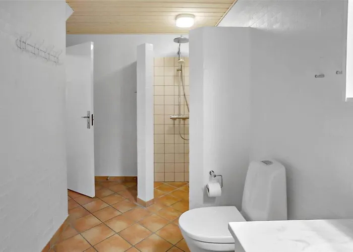 M169-vaeggerlose-alperosevej-2-e *